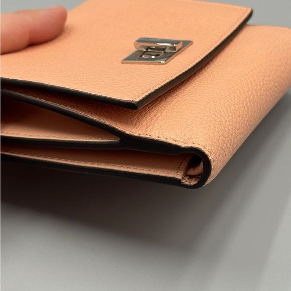 Fendi Peekaboo Leather Pink Bifold Wallet - Picture 5 of 16